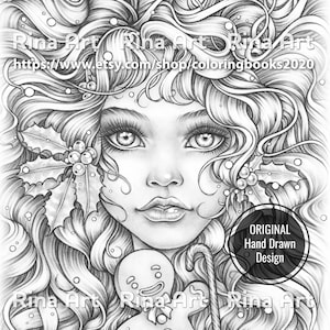 以下が含まれることがあります： 黒と白の線画で描かれた、長い髪をなびかせた女性のイラスト。彼女はジンジャーブレッドマンとキャンディーケーンを持っています。イラストはヒイラギの葉と実で囲まれています。画像の上部と下部には「Rina Art」というテキストが表示されています。