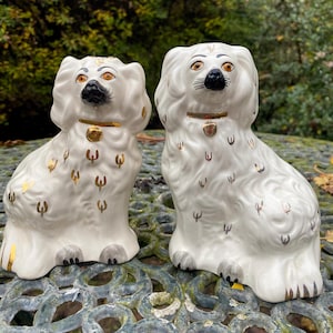 Beswick “Old English Dogs”in Series Mantlepiece Dogs Model nos 1378/6…..14 cm 5.5 inches tall.White and Gold 1955-1989