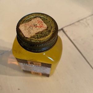 Vintage Advertising Bottle Damar Varnish