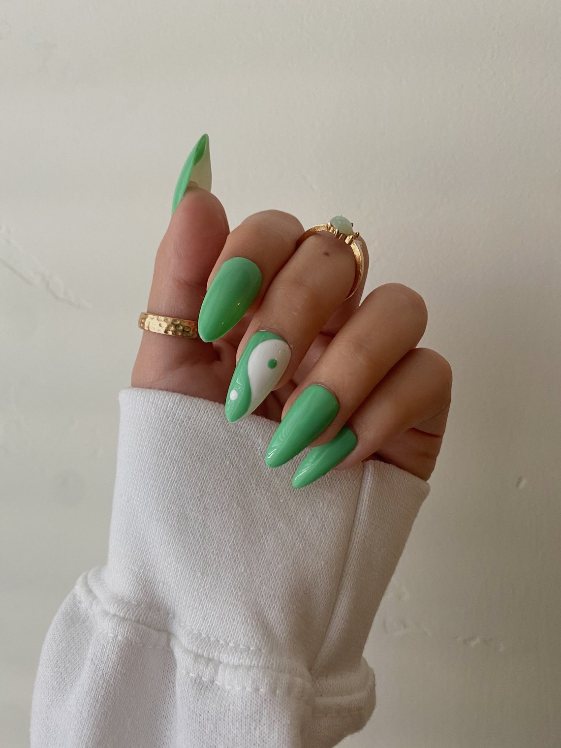 Bright matcha shade green press on nails yin and yang symbol | Etsy