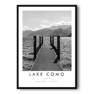 Stampa Lago di Como Italia: Poster di viaggio minimalista in bianco e nero