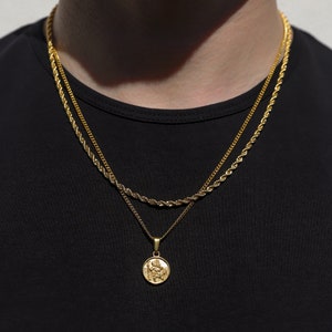 18k Gold St Christopher Pendant Saint Christopher Medal Man Pendant Man Necklace for Men Pendant for Men Gold Mans Gift For Men Gift For Dad