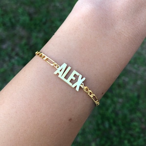 Sterling Silver Name Bracelet with Figaro Chain, Figaro Chain Bracelet, Personalized Gift Bracelet for Women, Christmas Gift Idea