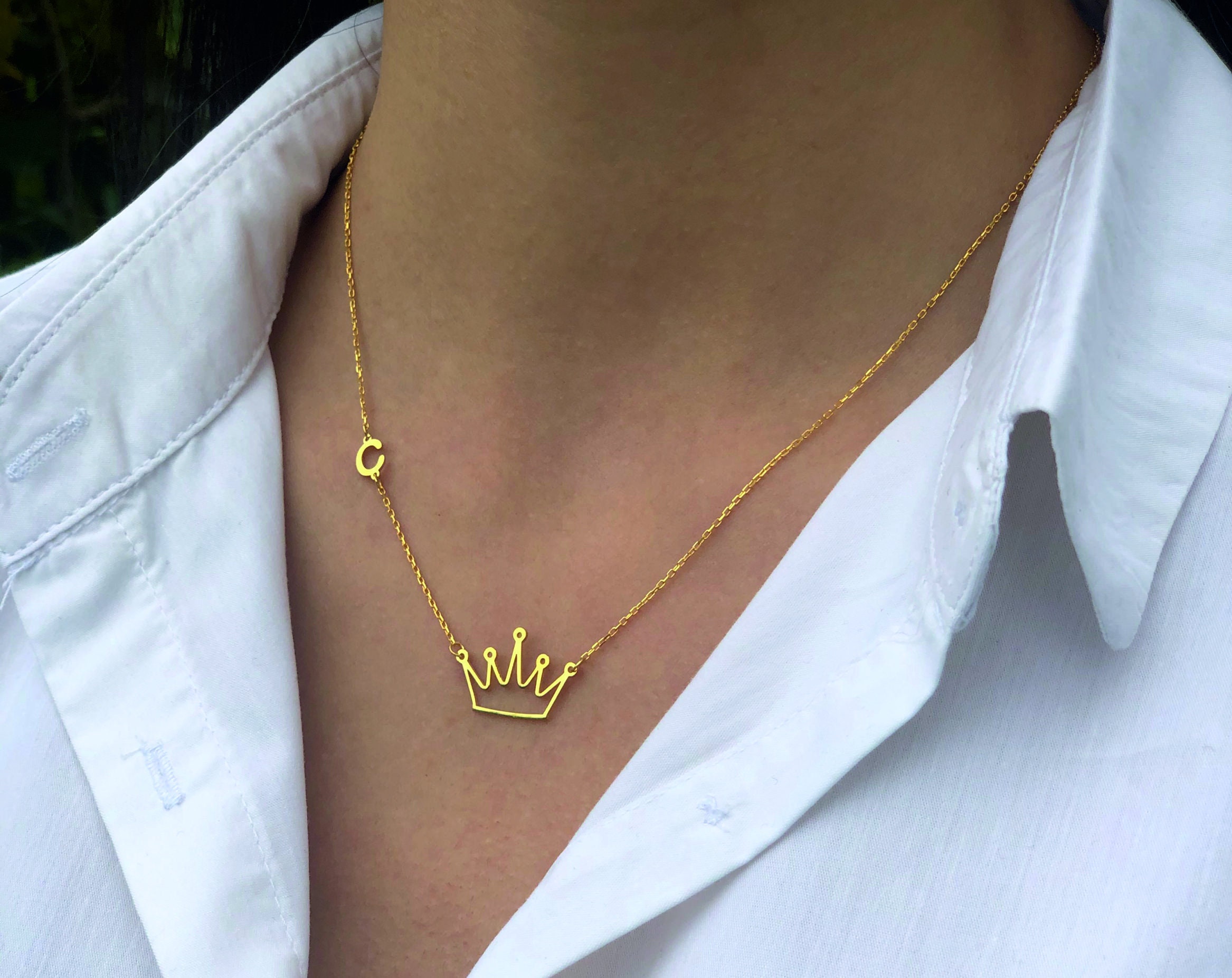 White gold crown clearance necklace