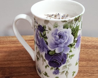 Vintage Mug Candle: Lavender Scented with Lavender | Mug | Gift | Christmas Gift | Unique | Collection