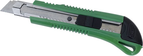 Green, Red, or Yellow 18mm Utility Knife Retractable Box Cutter