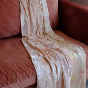 Silk & Silk Velvet Blanket Bedding Throw Blanket Botanical Dyed Pink Charmeuse silk Silk Velvet Custom available Active image 2