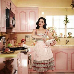 Stepford Wife Kit - Etsy