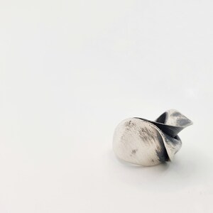 Vintage modernist ring, oxidized jewelry ring, minimalistic silver ring, unique handmade jewelry, birthday gift for best friend female, art image 5