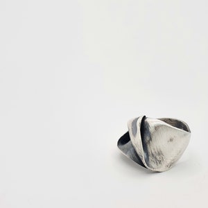 Vintage modernist ring, oxidized jewelry ring, minimalistic silver ring, unique handmade jewelry, birthday gift for best friend female, art image 3