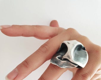 Modernist silver ring, cocktail ring, brutalist jewelry, oxidized sterling silver jewelry, oversize silver ring, mom birthday gift for mom