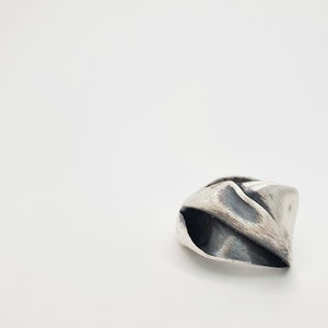 Vintage modernist ring, oxidized jewelry ring, minimalistic silver ring, unique handmade jewelry, birthday gift for best friend female, art image 2
