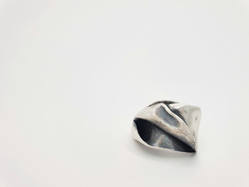 Vintage modernist ring, oxidized jewelry ring, minimalistic silver ring, unique handmade jewelry, birthday gift for best friend female, art image 2