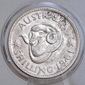1961 Australia Silver Shilling 1961 One Shilling - XF Condition - Queen Elizabeth II - 1 Shilling 1961 Silver Australian Silver Shilling -