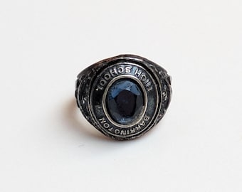 Vintage Barrington High School Class Ring Charm - Barrington Bulldogs Class Ring Charm - Class Ring Necklace Charm