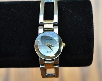 Vintage Armitron Now Quartz Two-Toned Link Watch - Unisex Vintage Watch - 75/1983D Model - Armitron Now Series Circle Watch - Does Not Work