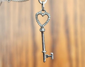 Beautiful Vintage Silver Skeleton Key Pendent - Sterling Skeleton Key Silver - Awesome Jewelry Piece