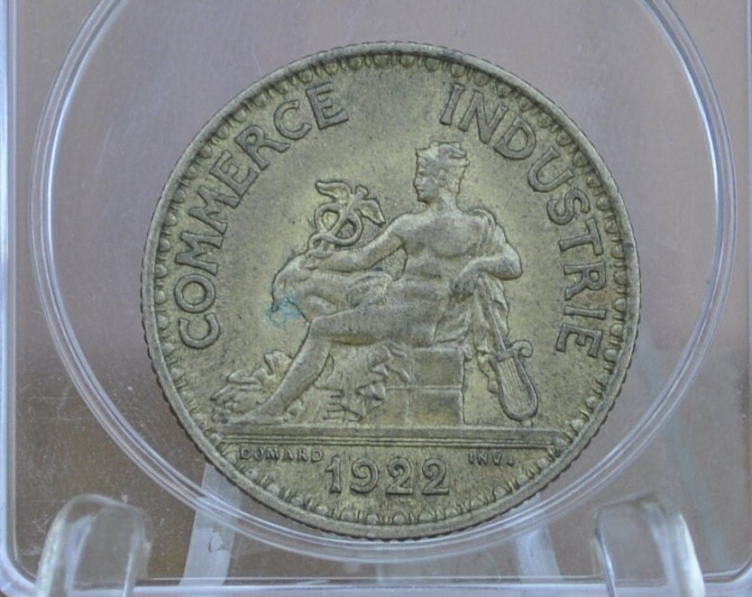 1920 年代のフランス 1 フランと 50 サンタイム コイン - 日付で選ぶ