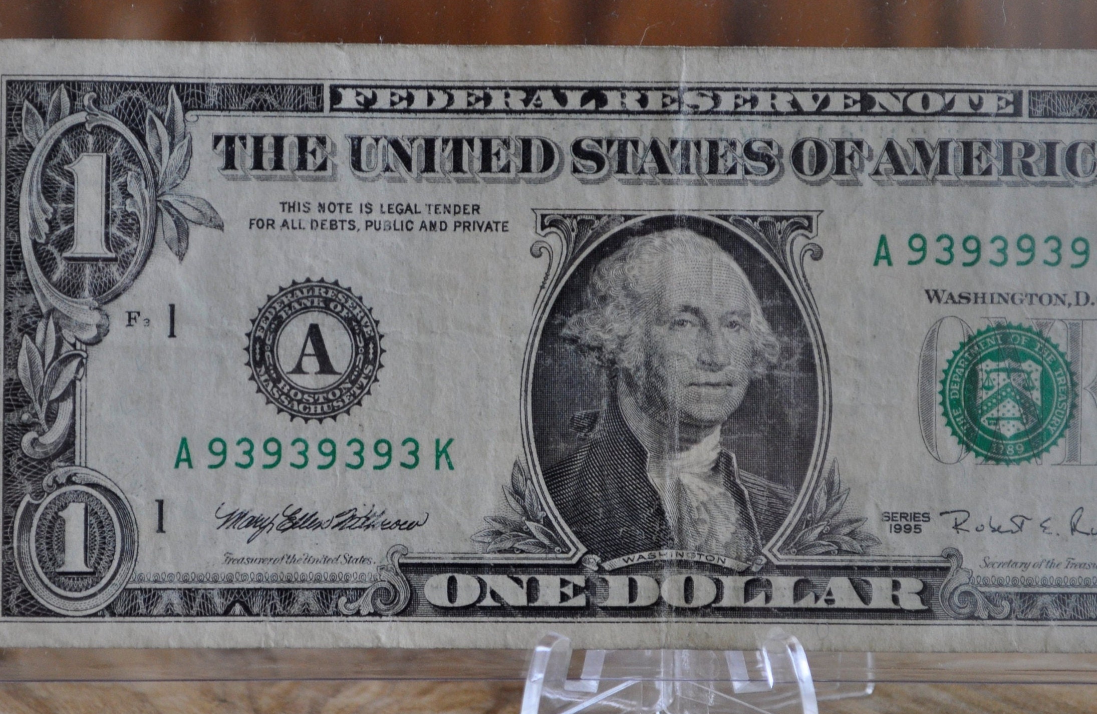 Your $1 Dollar Bills Could Be Worth $10,000 - Check The Serial Numbers, 95.7 The Jet