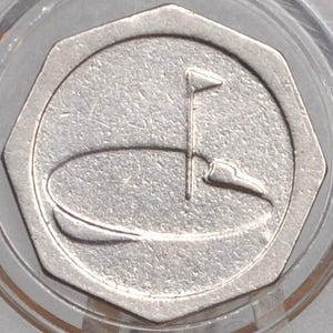 Zippo Greenskeeper Golf Putting Octagon Token - Vintage Golf Driving Range Token - Flat Golf Marker From Zippo Greenskeeper