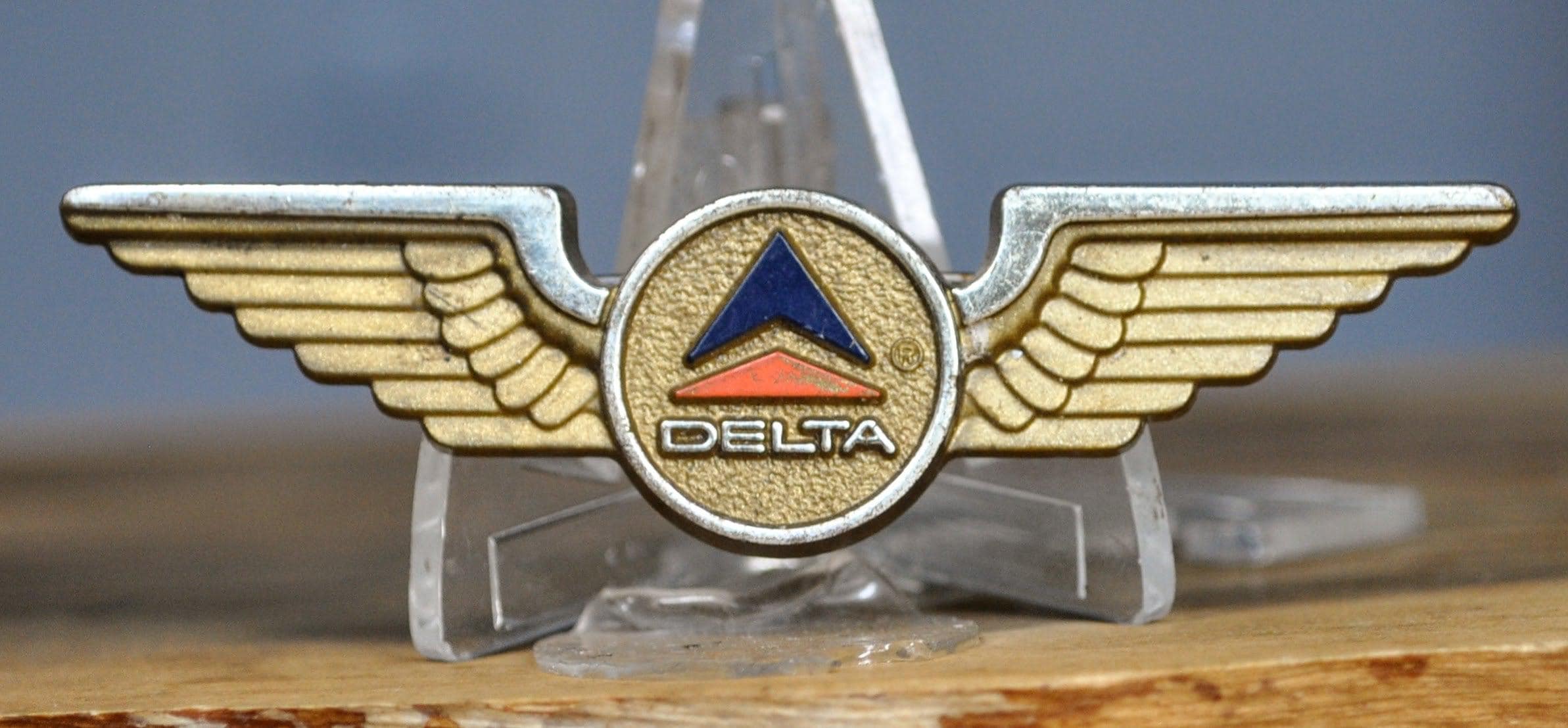 1960s Delta Airlines Junior Pilot Wings Plastic Pin - Patent No