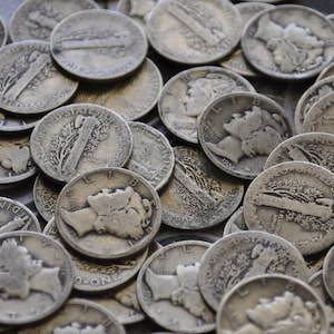Lot of 10 Mercury Dimes - 1916 - 1945 - Silver Dime - 1910's, 1920's, 1930's or 1940's - PDS - Mercury Silver Dimes