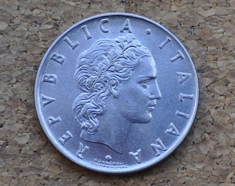 m*i様 5353.　未使用　銀貨　1980年　イタリア　500リラ　海外硬貨 m*i様 3788. 美品 1986年 イタリア500リラ 海外硬貨 - メルカリ