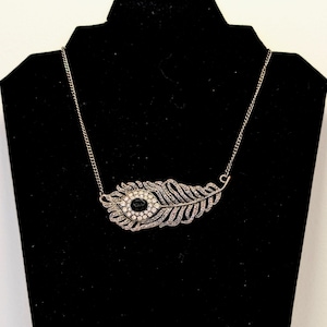 Vintage Silver Toned Peacock Feather Necklace With Dark Crystal