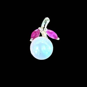 Maui Divers 14K Gold, Ruby & Pearl Hawaiian Floral Pendant - Maui Divers Ruby Flower and Pearl Pendant 14K Gold NIB with Spare Pearl