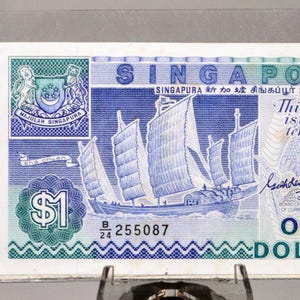 Lot of 3 1987 (ND) Singapore 1 Dollar Note - Ship Series Issue - Goh Keng Swee Signatures - Lot of 3 Singapore One Dollar Notes - P#18a