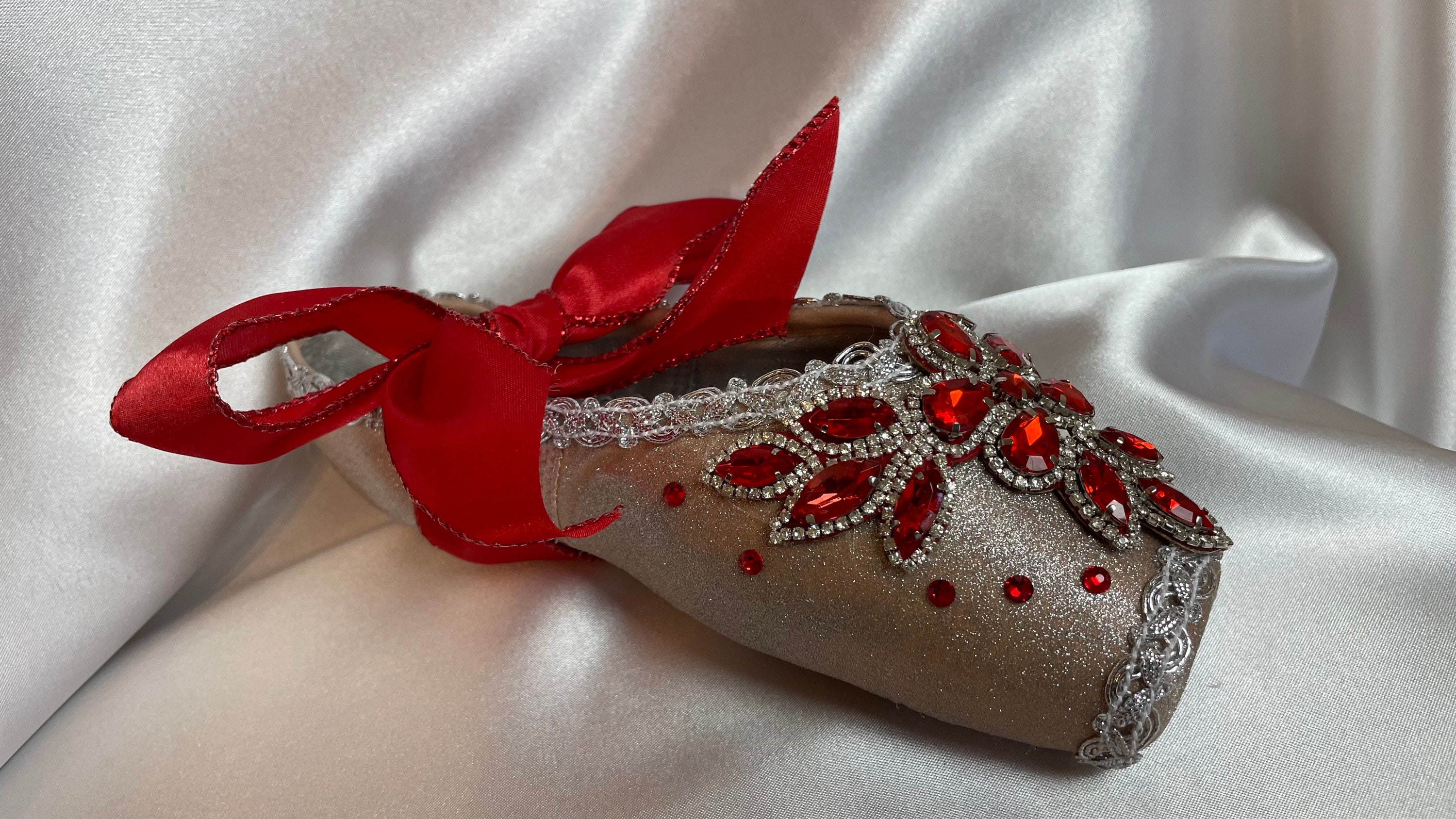 Snow Queen Nutcracker Crystal Decorated Pointe Shoe - Etsy