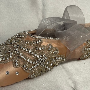 Sugar Plum Light Pink Crystal Decorated Pointe Shoe