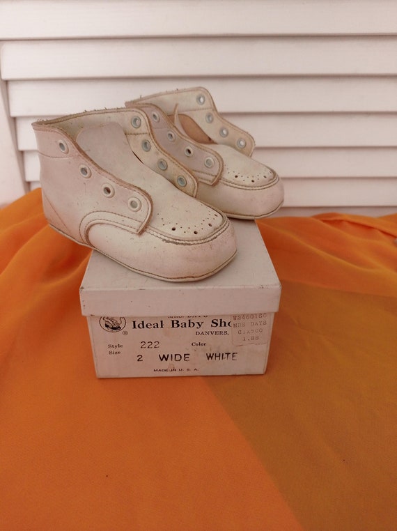 Mrs. Days Ideal Baby Shoes Vintage 1950's - image 3