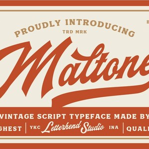 Peut inclure: Graphique de style vintage avec le mot "Mattone" dans une écriture cursive audacieuse. Le design comprend le texte "Proudly Introducing" et "Vintage Script Typeface" dans un cadre rectangulaire.