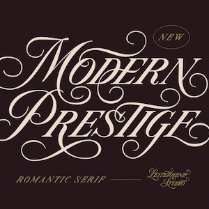 Puede incluir: Un diseño de fuente de escritura blanca con el texto "MODERN PRESTIGE" en un estilo cursivo. El texto se encuentra sobre un fondo marrón oscuro. Las palabras "ROMANTIC SERIF" y "LETTERWEND STUDIO" también se incluyen en el diseño.