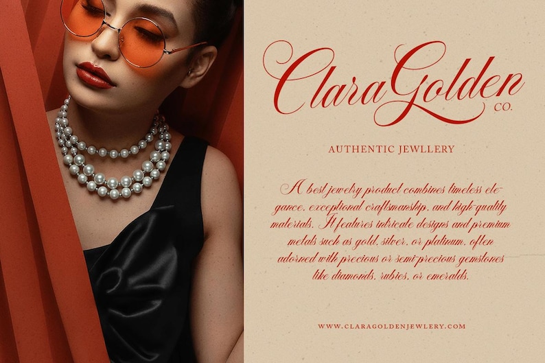 K&ouml;nnte beinhalten: Eine Frau mit einer Perlenkette und Sonnenbrille vor einem roten Hintergrund. Der Text "Clara Golden Co. Authentic Jewellery" ist in roter Kursivschrift dargestellt. Der Text darunter beschreibt den Schmuck als zeitlos, elegant und aus hochwertigen Materialien gefertigt.