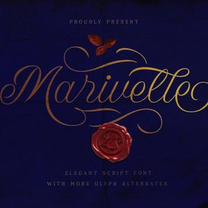 Puede incluir: Fondo azul marino con texto dorado en cursiva que dice "Marivette". La imagen incluye un sello de cera rojo y una pequeña ilustración de mariposa. El texto en la parte superior dice "Proudly Present" y en la parte inferior "Elegant Script Font with More Glyph Alternates".