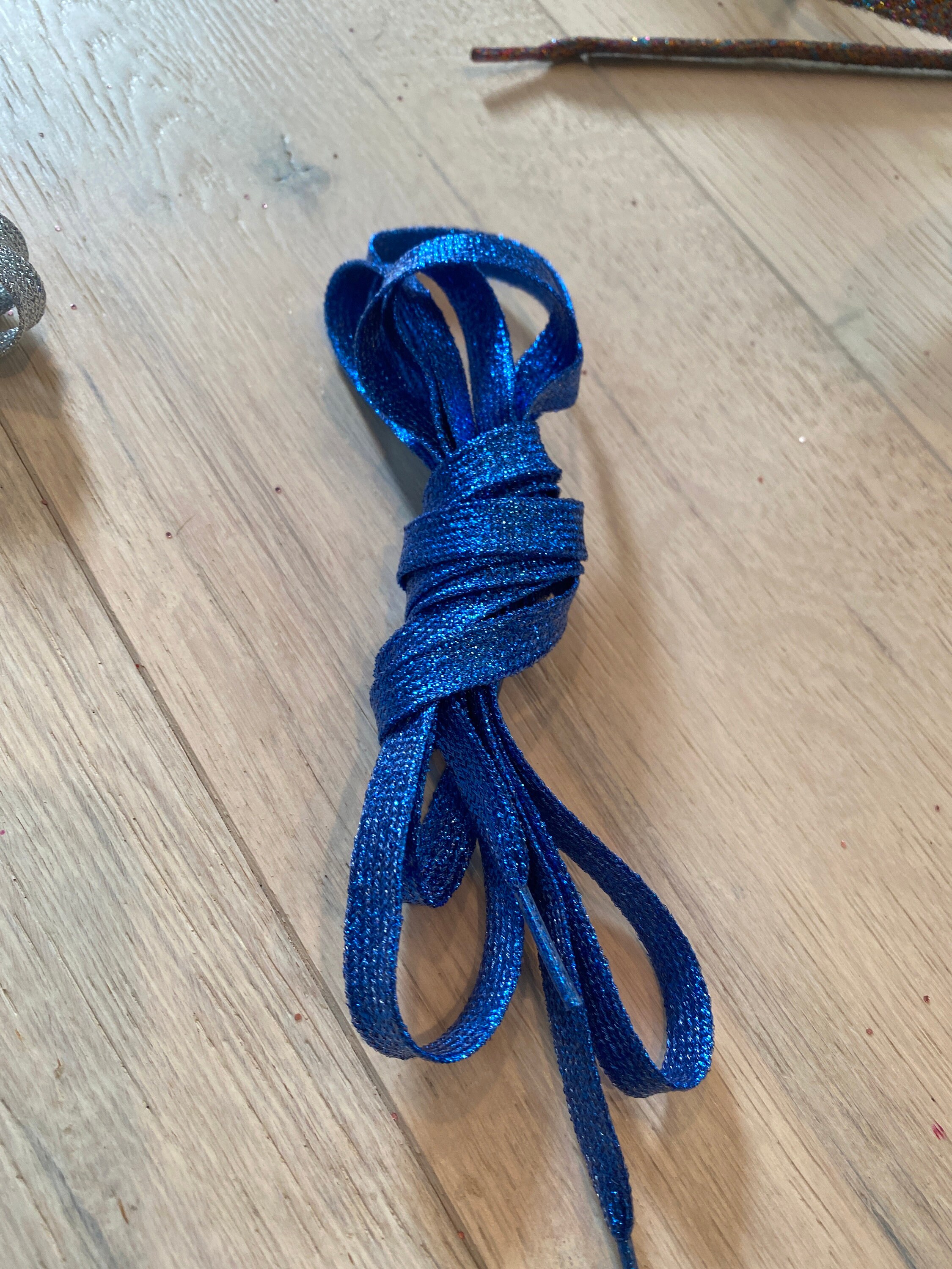 where to buy golden goose laces