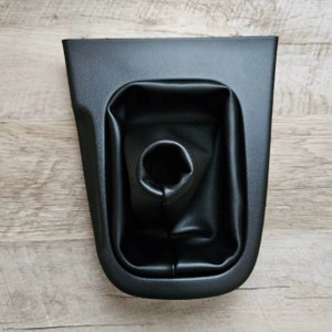 G2 Carbon Nissan LHD (Left Hand Drive) Manual Shifter Bezel *Updated*