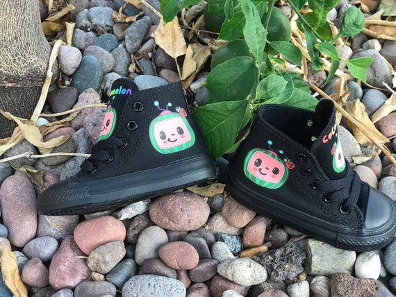 lanzador Inolvidable táctica Zapatos para niños pequeños inspirados en Cocomelon Converse - Etsy España