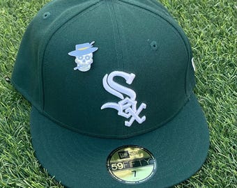 Gorra ajustada nueva y original de los Chicago White Sox con pin, color verde oscuro.