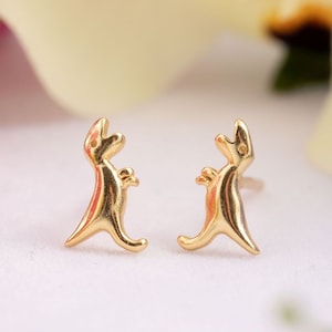 Tiny Dinosaur Stud Earrings in Sterling Silver, Small Dinosaur Stud Earring for Kids, Minimalist Stud Earrings Gold, Gift for Women Earrings