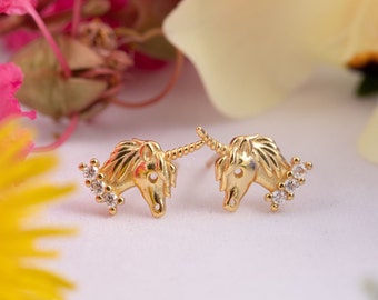 Pendientes pequeños de botón de plata de ley con unicornio, pendientes de botón dorados para niños, pendientes de botón de regalo para mujeres, pendientes de botón delicados, regalo para su amiga.