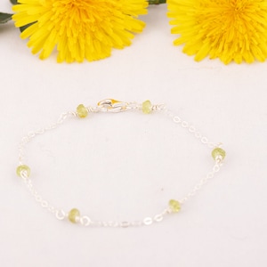 Natural Peridot Bracelet Sterling Silver, August Birthstone Bracelet, Dainty Peridot Bracelet, Peridot Crystal Bracelet, Peridot Bracelet