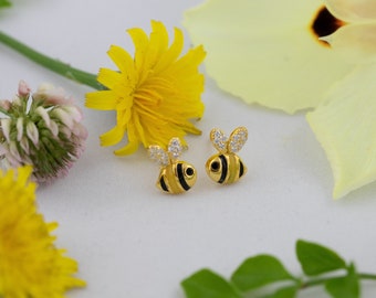 Tiny Bee Stud Earrings 18k Gold Fill in Silver/Bee Earrings/Bee Stud Earrings/Animal Earrings Stud/Bee Studs/Bee Earrings/Gold Earrings Stud