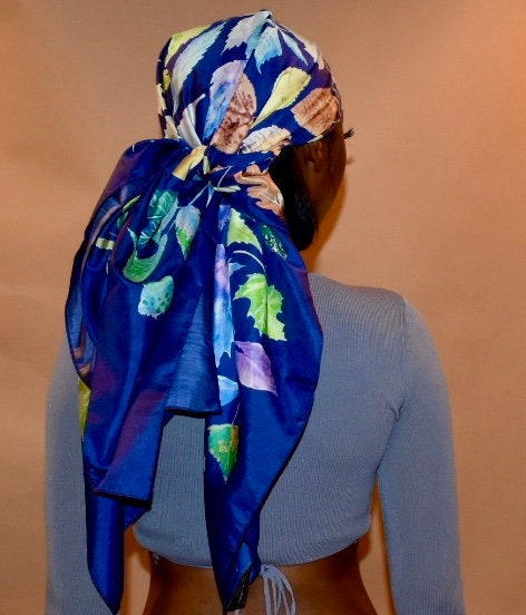 HEUGN SILK SCARF 希少品 美品 100％の保証 SCARF 希少品 美品 SILK HEUGN 海外個人輸入 小物
