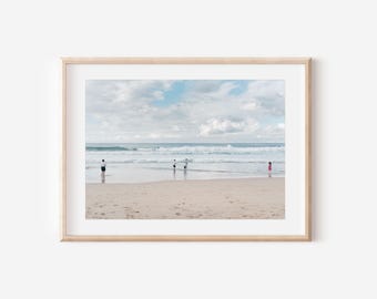 Minimalistischer Stranddruck, männliche Strandwandkunst, konzeptionelle Ozeanfotografie, australische Küstendekoration
