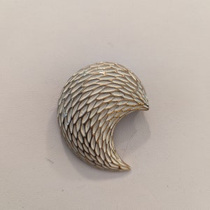 Vintage BSK white and gold colored brooch