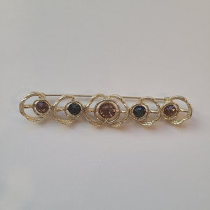 Unique Sarah Coventry vintage brooch
