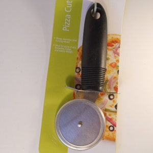 Edelstahl Pizzaschneider Vintage mit Griffgriff
